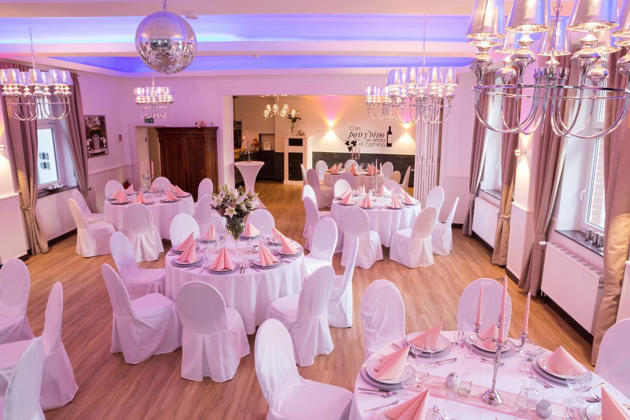 Zur Sonne "Gasthaus-Bar-Events" Poppenhausen Esterno foto
